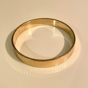 Vintage MONET bangle gold tone